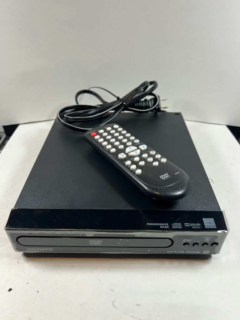 Magnavox MDV2100/F7 DVD Player with Remote - image 1 of 5
