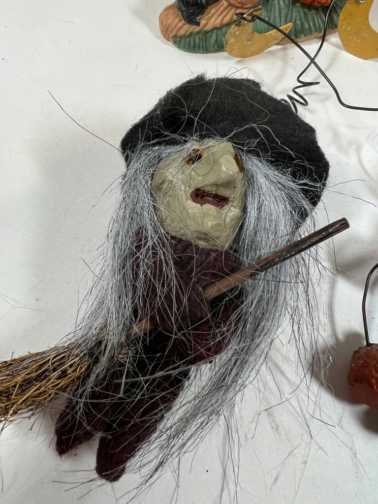 Halloween Figurines and Ornaments (Cats, Pumpkins, Grave Marker) - image 9 of 10