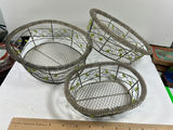 Set of three nesting oval metal wire baskets with beaded rims - thumbnail 2 of 3