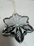 Etched glass star-shaped and flower-shaped ornaments - thumbnail 3 of 4