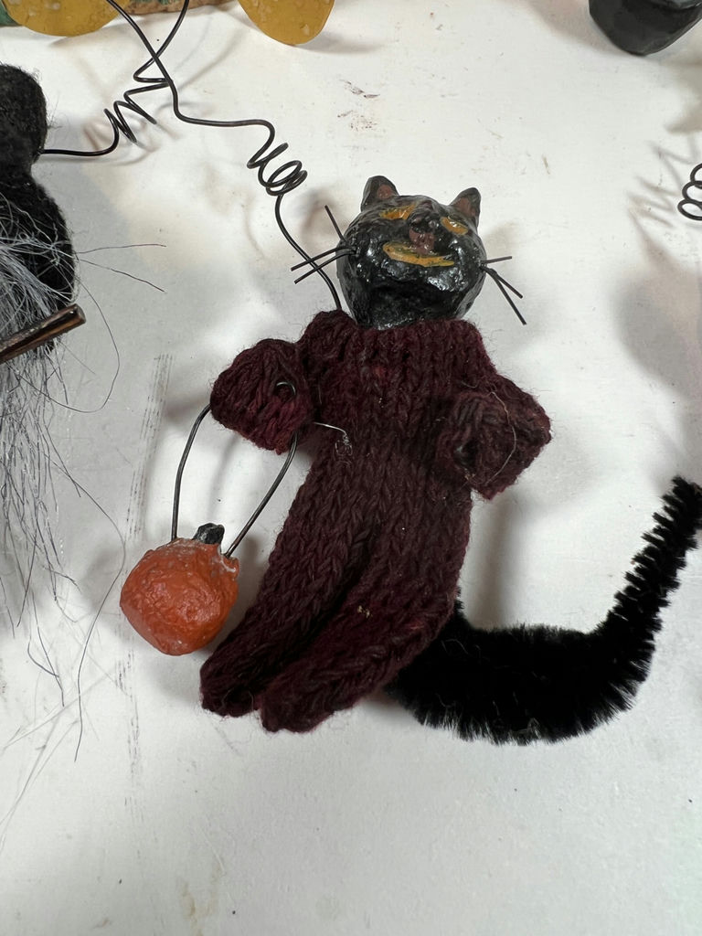 Halloween Figurines and Ornaments (Cats, Pumpkins, Grave Marker) - image 8 of 10