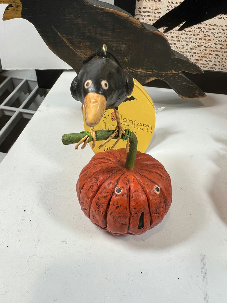 Halloween Crow and Pumpkin Decor Set - image 2 of 8