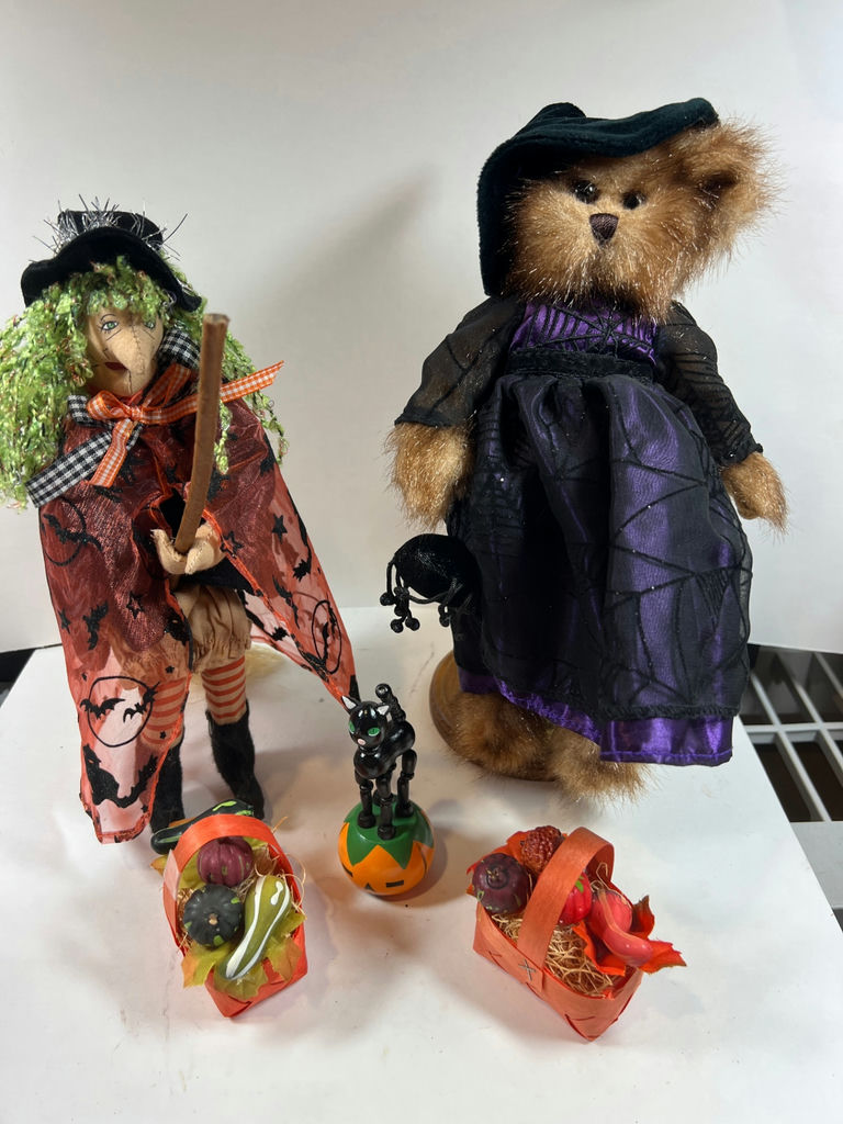 Bearington Collection Halloween plush figures with pumpkin accessories - image 1 of 6
