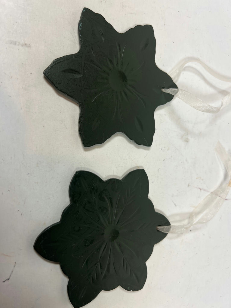 Etched glass star-shaped and flower-shaped ornaments - image 4 of 4