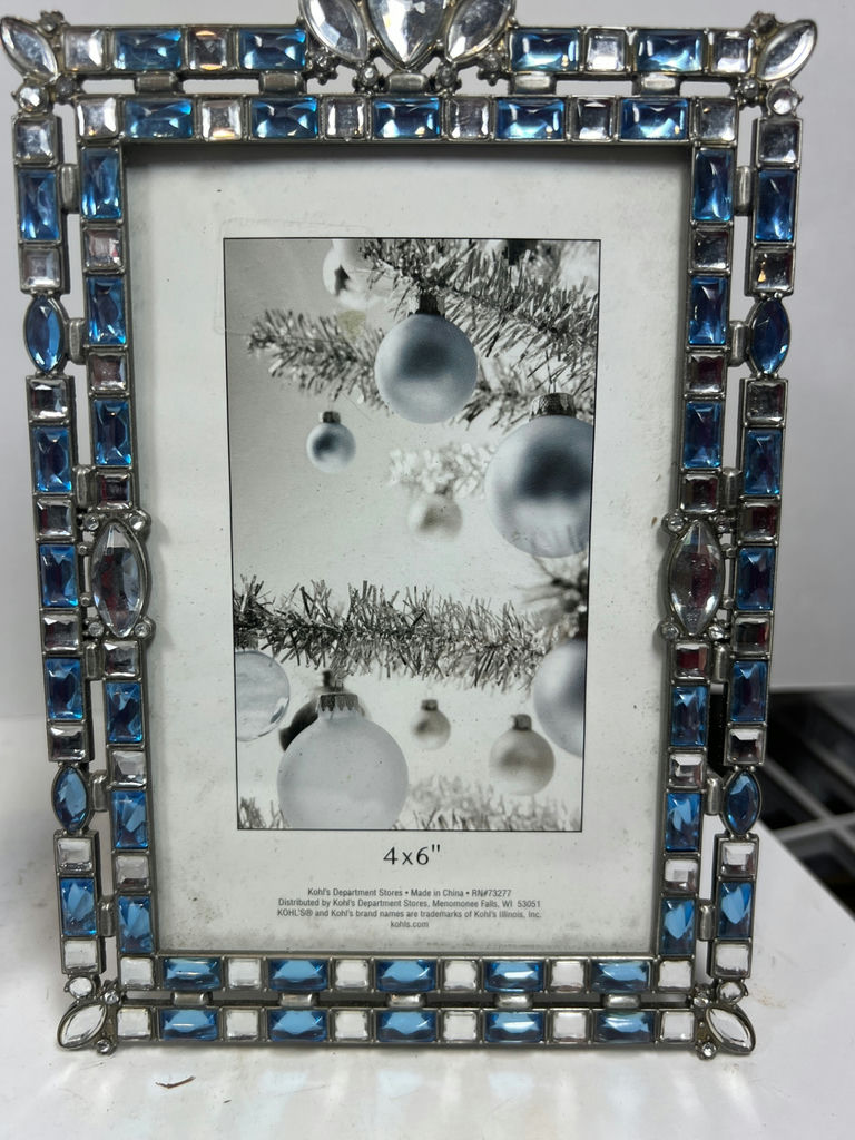 Two decorative photo frames with jeweled borders for 4" x 6" Photos - image 3 of 3