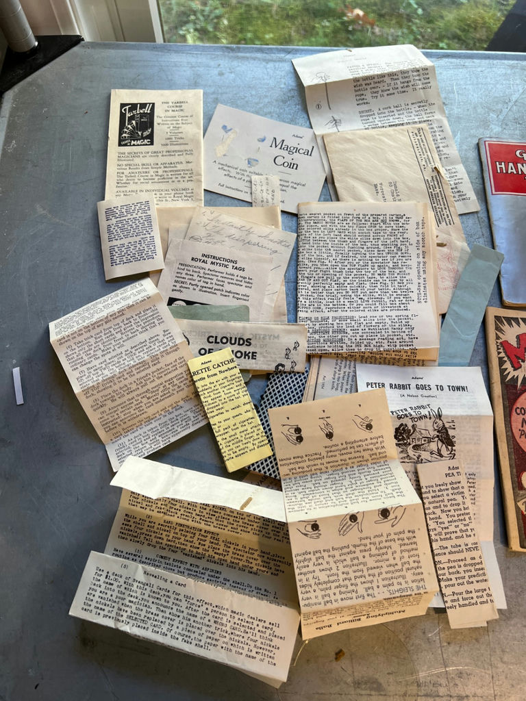 HUGE Vintage magic tricks and props collection - MOSTLY BY GILBERT - image 14 of 15