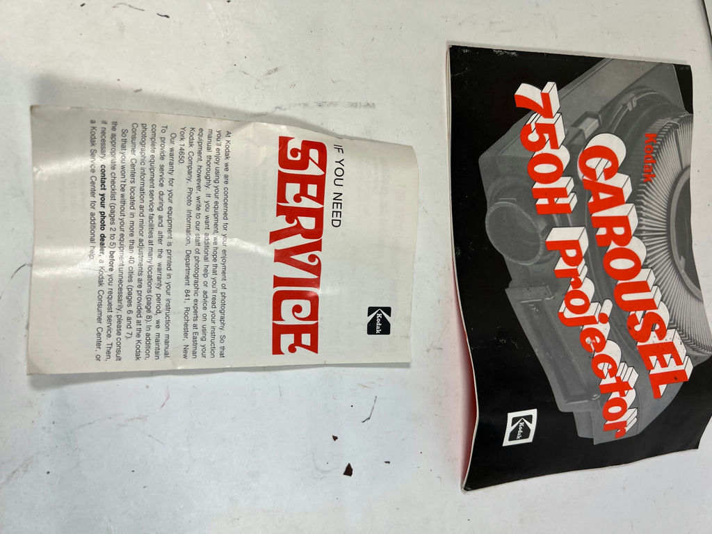 Kodak Carousel 750H Slide Projector with Case and Manuals - image 6 of 6