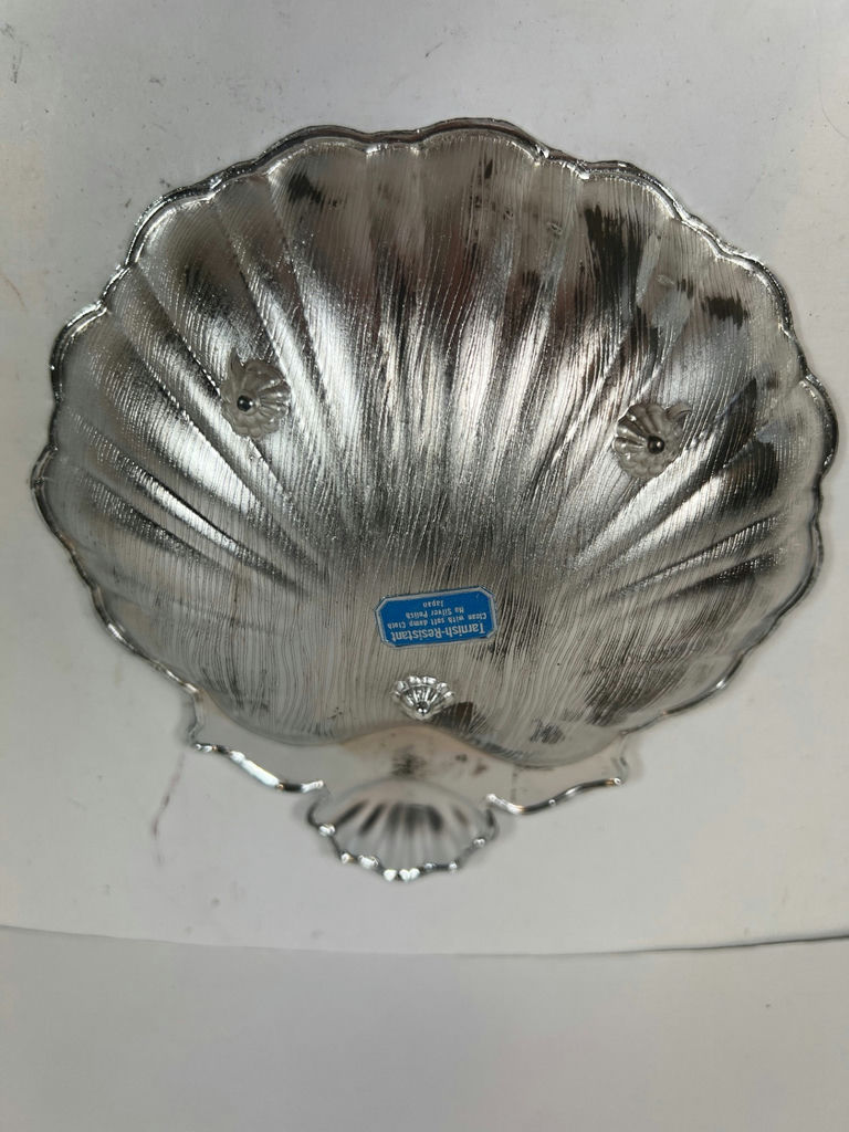 Shell-shaped Tarnish-Resistant Silver Decorative Dish - image 2 of 3