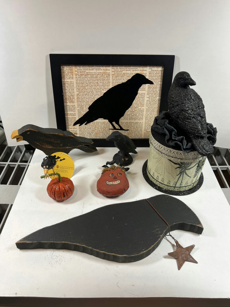 Halloween Crow and Pumpkin Decor Set - image 1 of 8