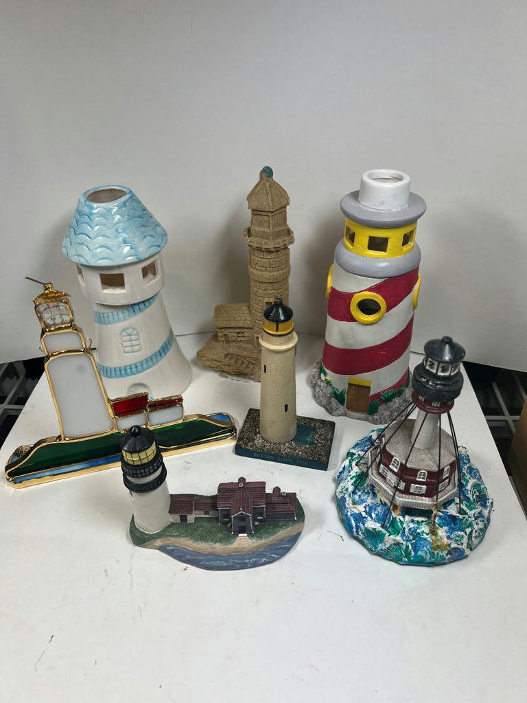 Set of miniature lighthouse figurines - image 1 of 8