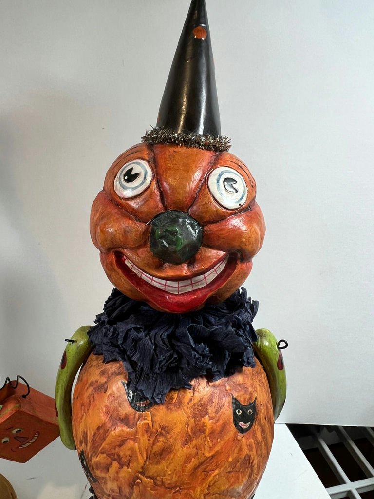 Halloween pumpkin and clown figurine collection - image 3 of 7