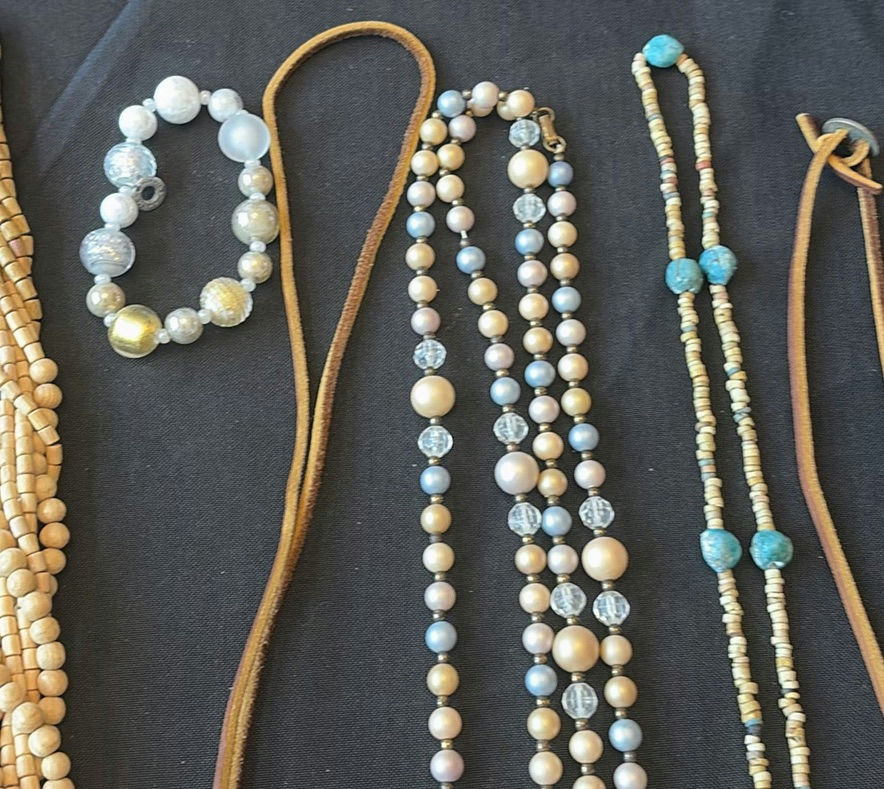 Assorted Beaded Jewelry Collection - image 3 of 8