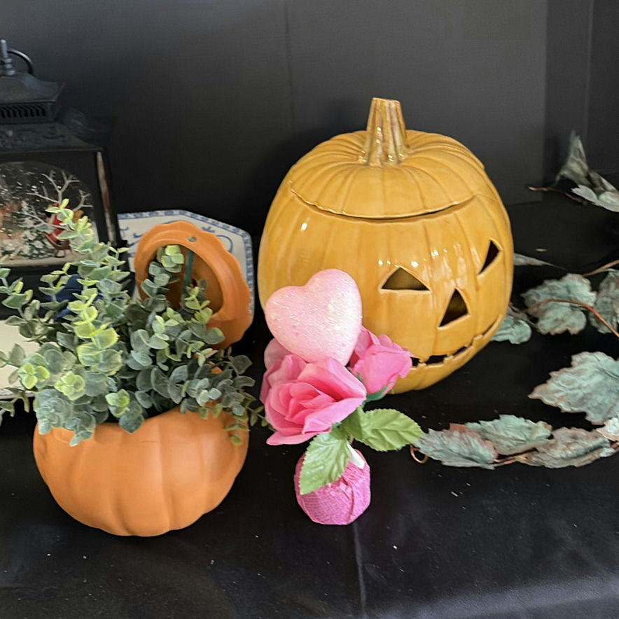 Halloween Pumpkin Decor with Ceramic Accents - image 4 of 6