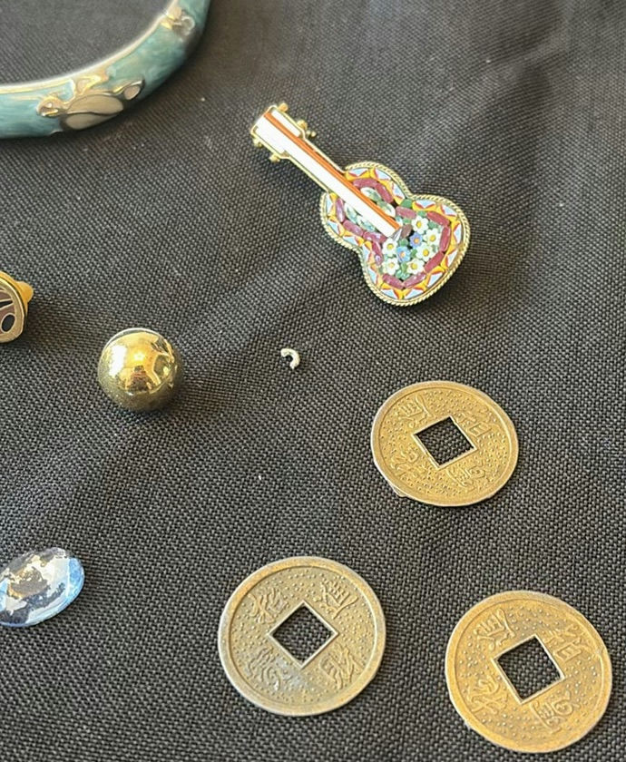 Assorted Jewelry and Accessories - image 5 of 5
