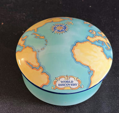 Tauck World Discovery Tiffany & Co map tin box - Image 1 of 4