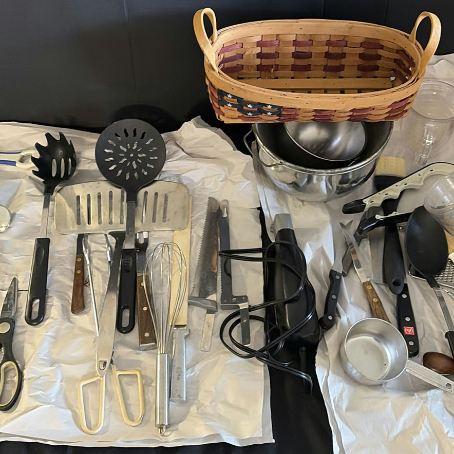 Assorted Kitchen Utensils and Cookware - image 6 of 7