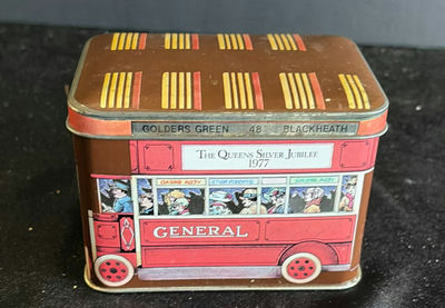 Queen's Silver Jubilee 1977 bus tin - Image 1 of 4