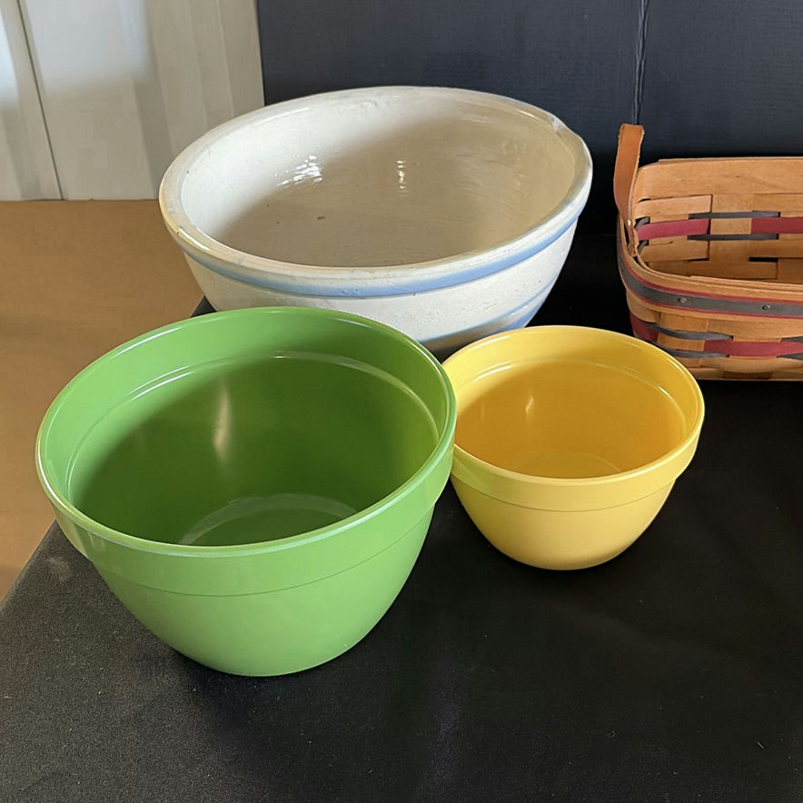 Assorted kitchenware and tableware - image 2 of 9
