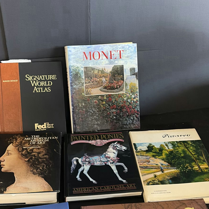 Art and Travel Reference Book Collection - image 5 of 6