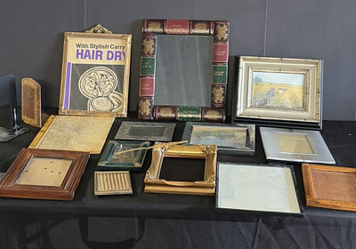 Assorted picture frames and wall art displays - Image 1 of 7