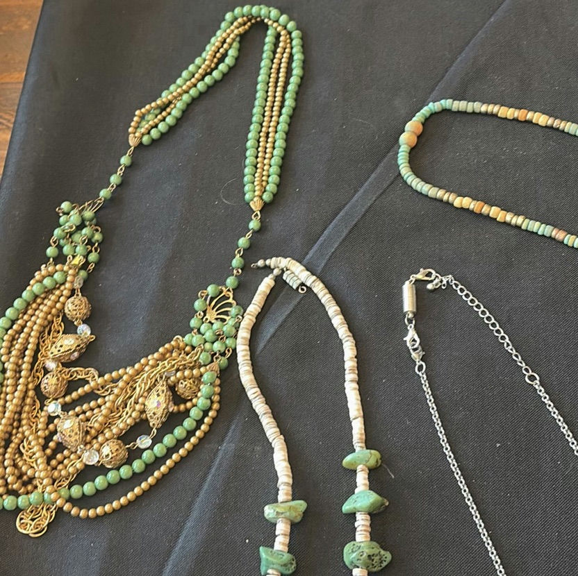 Assorted jewelry collection: necklaces, bracelets, earrings, and rings - image 2 of 7
