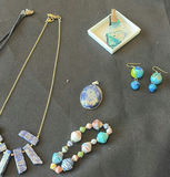 Assorted blue jewelry set (necklaces, bracelets, earrings, and pendants) - thumbnail 3 of 7