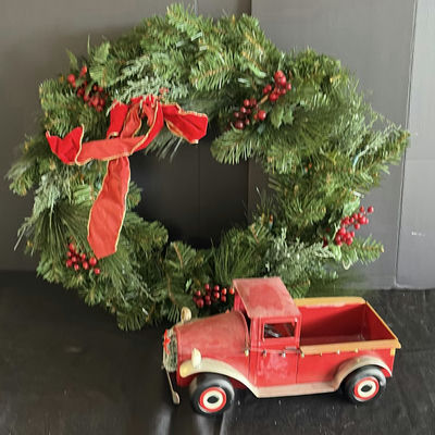 Christmas wreath with vintage red toy truck - Image 1 of 3