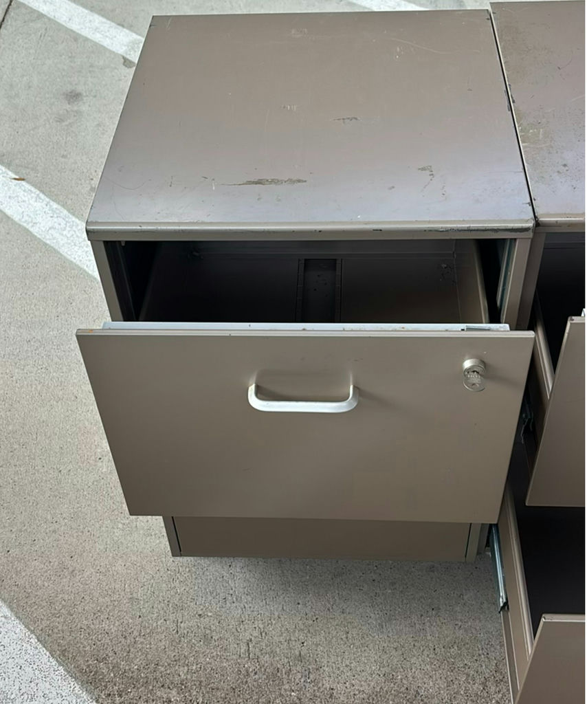 Two Metal Two-Drawer Filing Cabinets - image 3 of 4