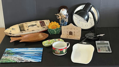 Assorted nautical and tropical decor with small household items - Image 1 of 7