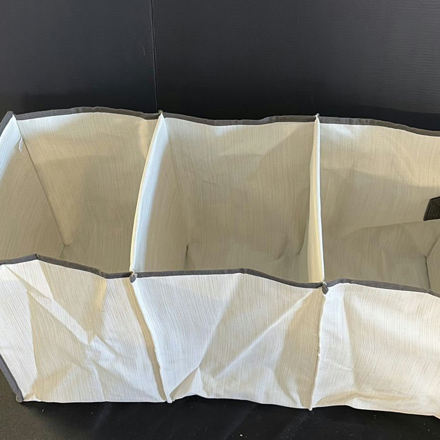 Assorted Bags, Organizers, Artwork, and Household Accessories - image 2 of 13