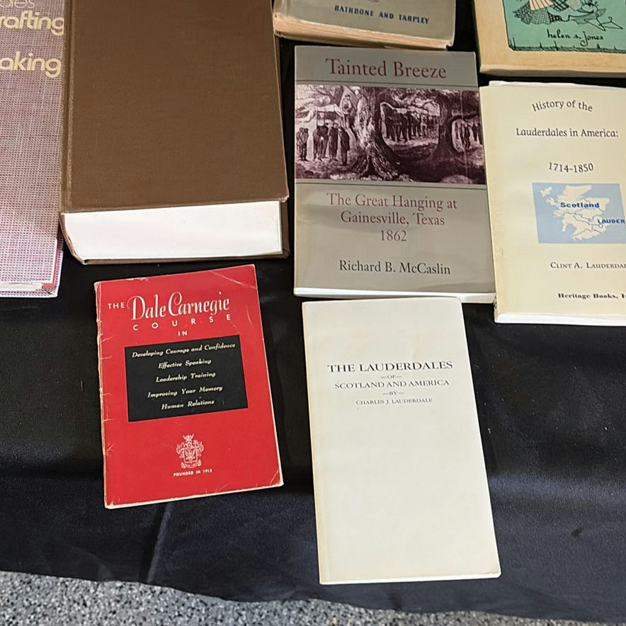 Assorted vintage reference books and manuals - image 5 of 8