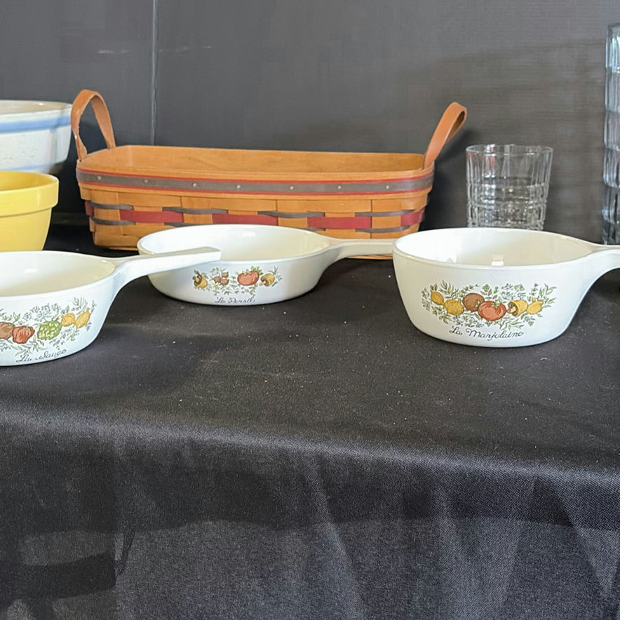 Assorted kitchenware and tableware - image 4 of 9