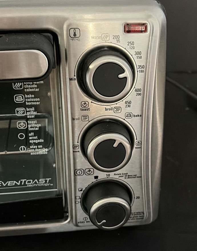 Black & Decker Toast-R-Oven EventToast toaster oven - image 3 of 4