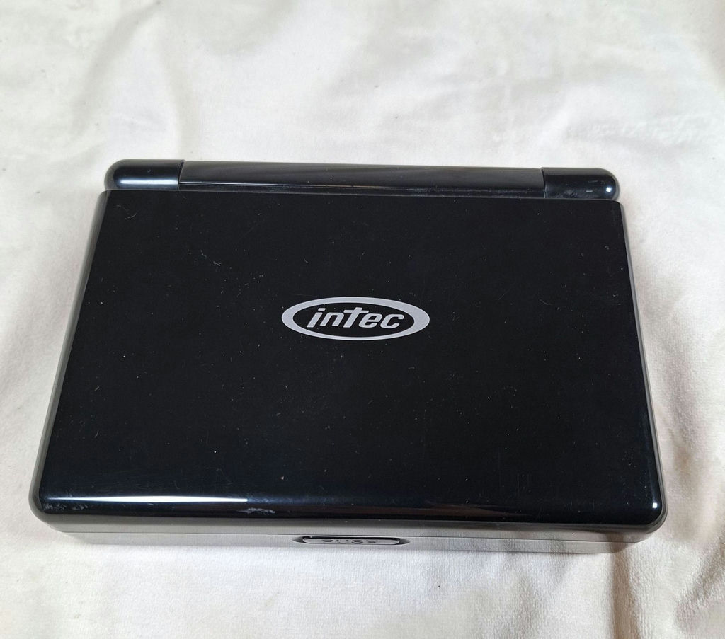 Nintendo DS Handheld Console with Intec Carrying Case and Game Cartridge - image 3 of 4
