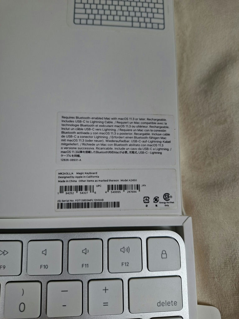 Apple Magic Keyboard with Original Box and Cable - image 3 of 4