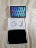 Apple iPad mini with box and accessories - thumbnail 1 of 4