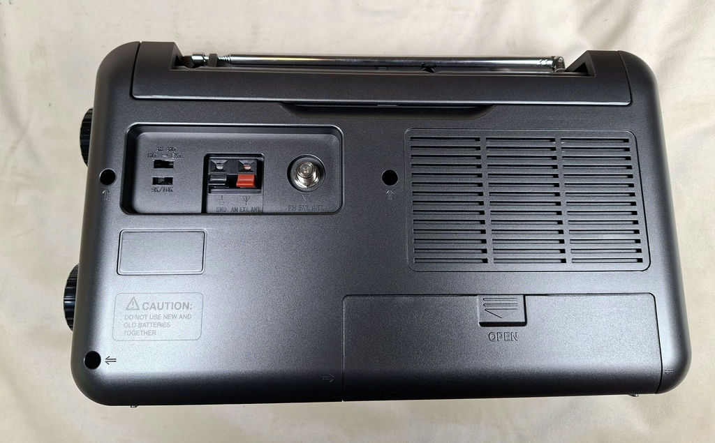 C.Crane CC Radio EP Pro AM/FM Portable Radio - image 4 of 7
