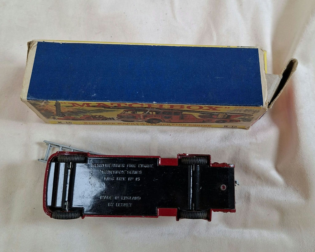 Matchbox King Size Merryweather Fire Engine K-15 with Box - image 4 of 6