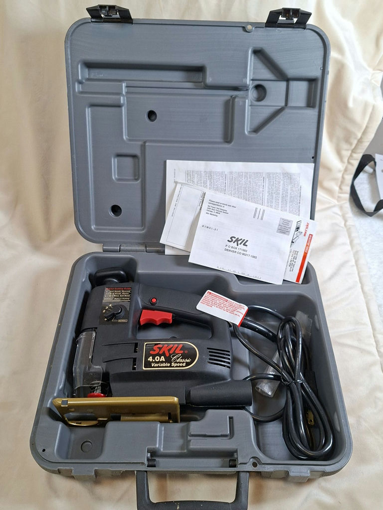 Skil Classic Variable Speed Jigsaw with Carrying Case - image 1 of 4