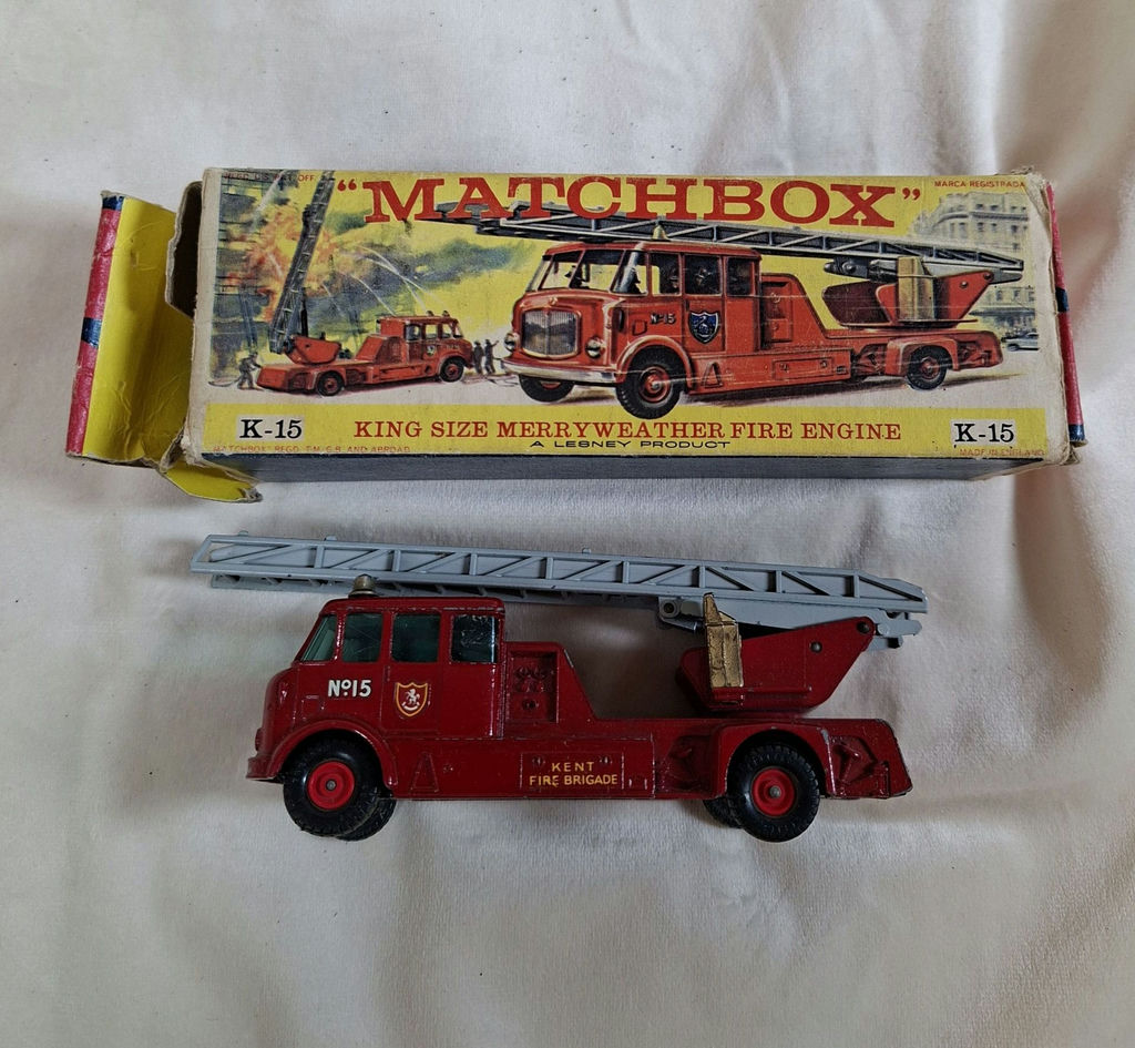 Matchbox King Size Merryweather Fire Engine K-15 with Box - image 2 of 6