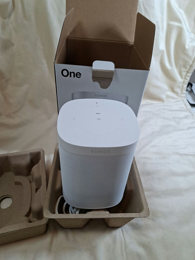Sonos One Wireless Speaker with Original Box - image 3 of 7