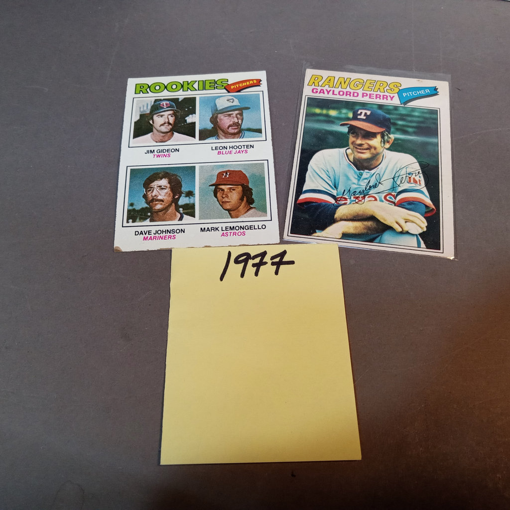 Topps Baseball Trading Cards / 1977, 1979, 1980 - image 2 of 12