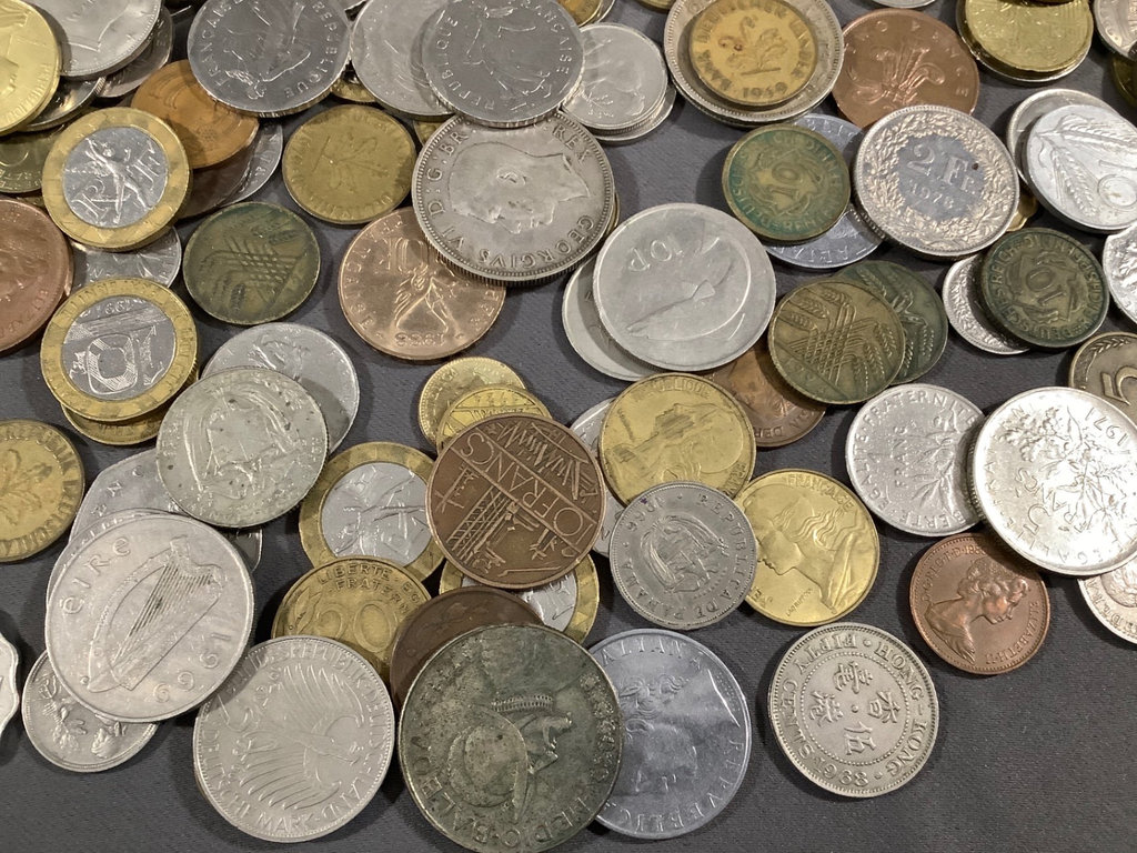 Foreign Coins and Paper Money - image 6 of 6