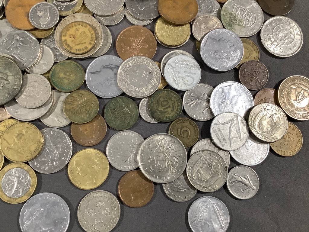 Foreign Coins and Paper Money - image 5 of 6
