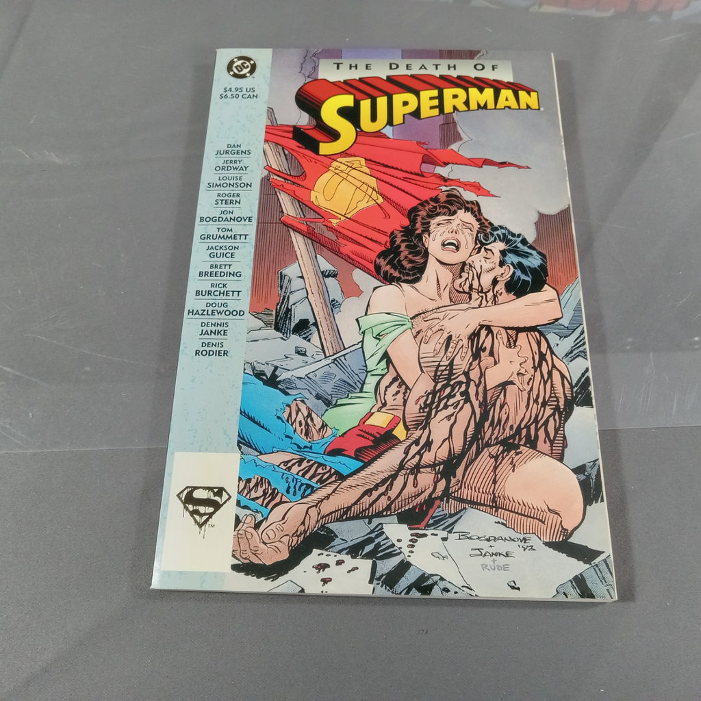 DC vs. Marvel - image 4 of 38