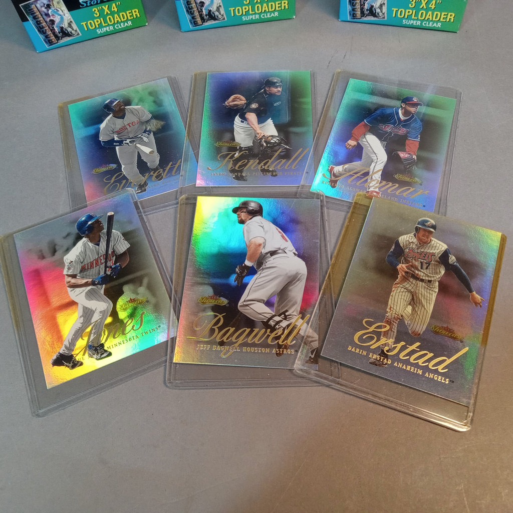 Fleer Hologram / Foil Baseball Trading Cards - image 18 of 19