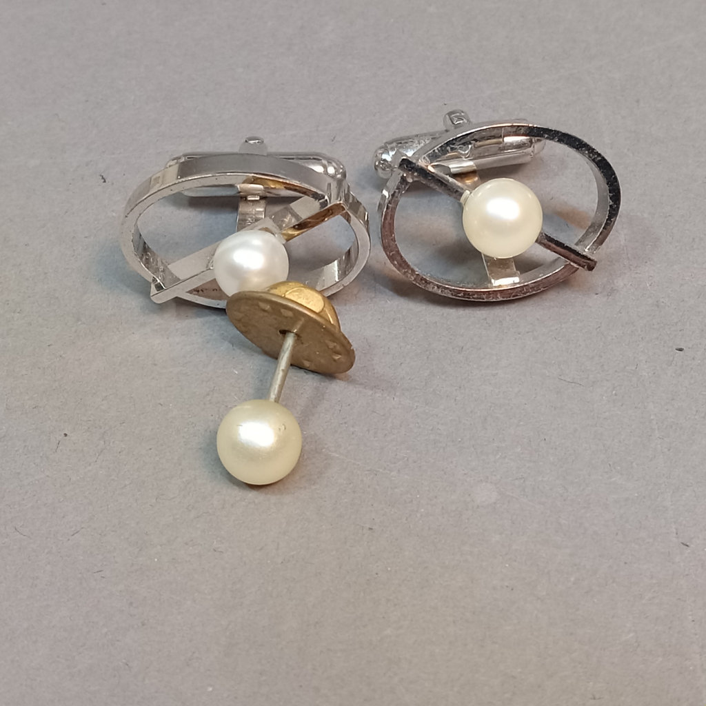 Russian Silver Cigarette Box & Cuff Links - image 2 of 20
