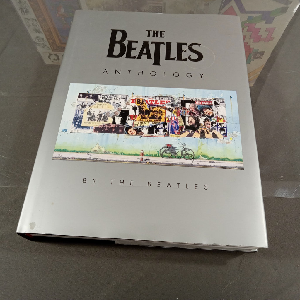 The Beatles & Pop Culture of the 60s/70s - image 15 of 32