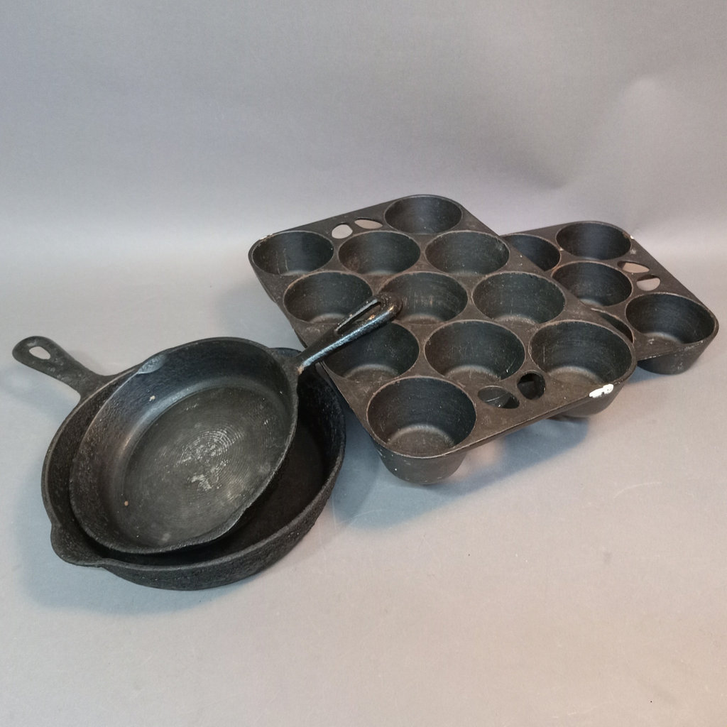Vintage Cast Iron Cookware - image 1 of 10
