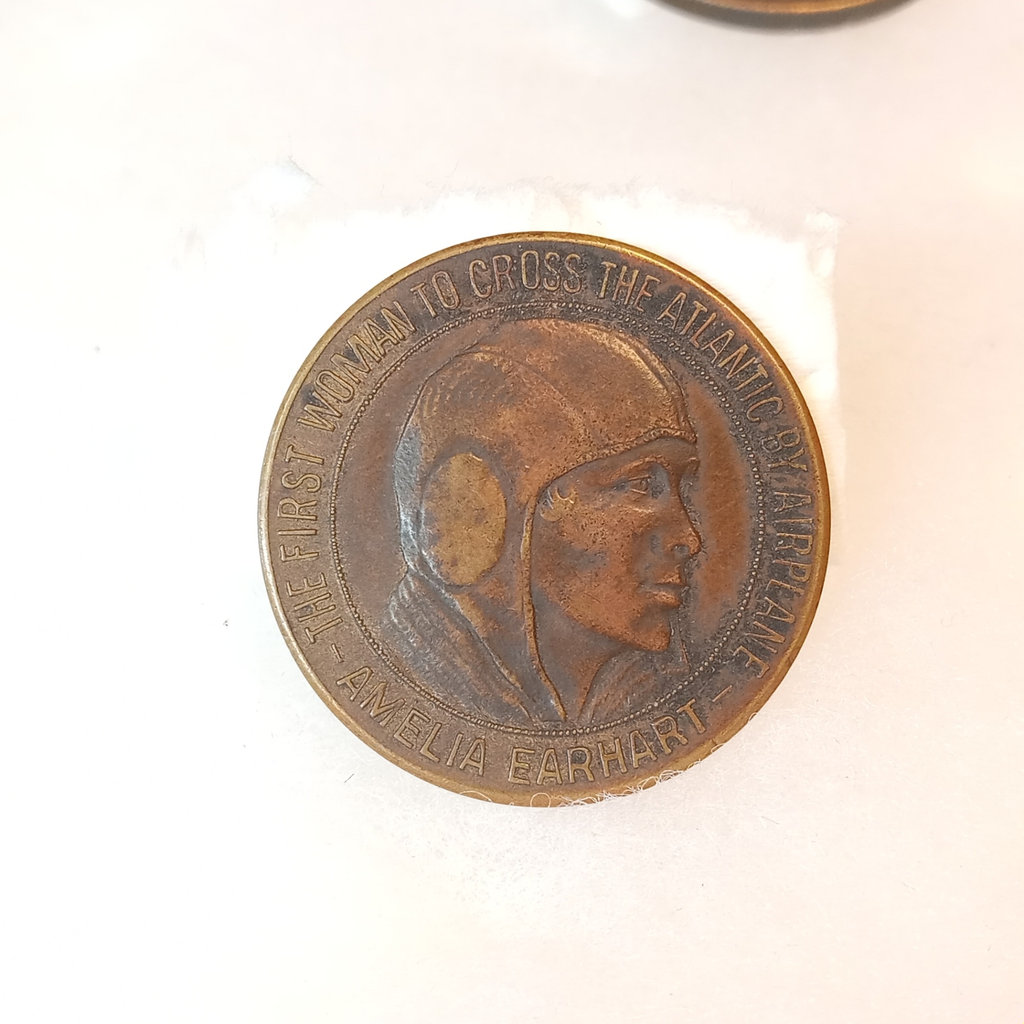 Collector / Challenge Coins - image 2 of 12